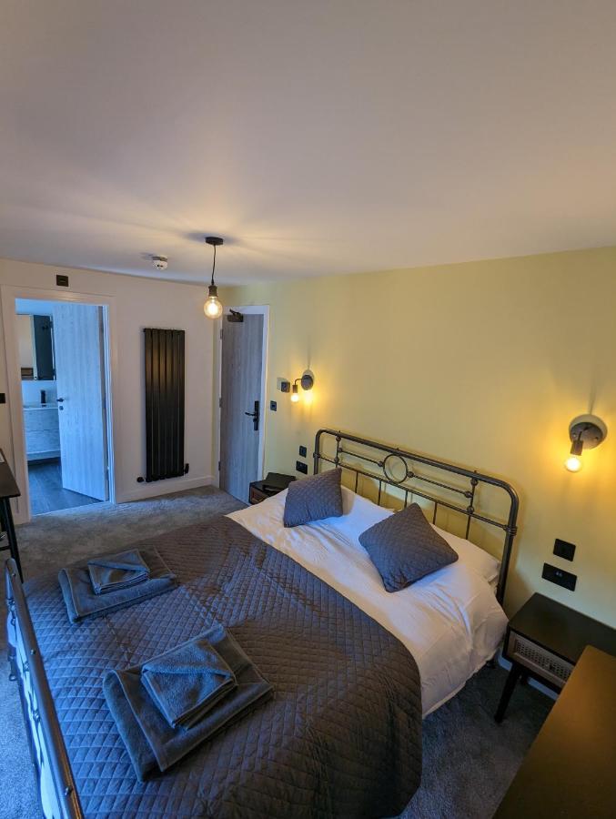 The Wolfe Inn Wolfscastle Haverfordwest Exteriör bild
