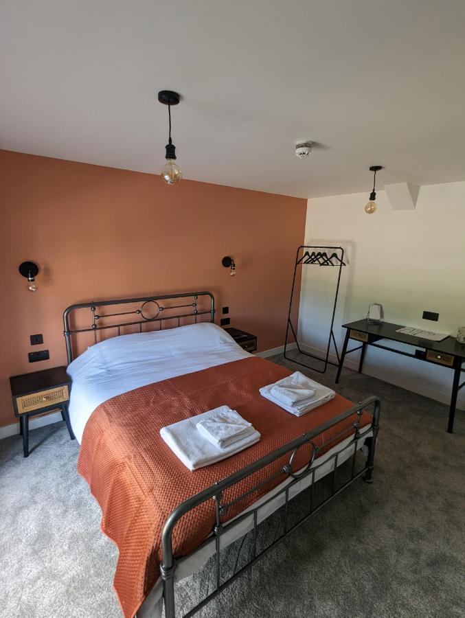 The Wolfe Inn Wolfscastle Haverfordwest Exteriör bild